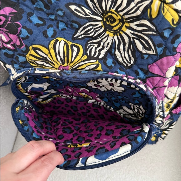 Floral Patterned Backpack - Picture 2 of 3